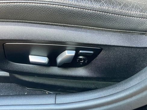 Used 2018 BMW 530i w/ Premium Package RWD image 14