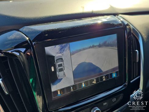 Used 2023 Chevrolet Traverse RS image 22