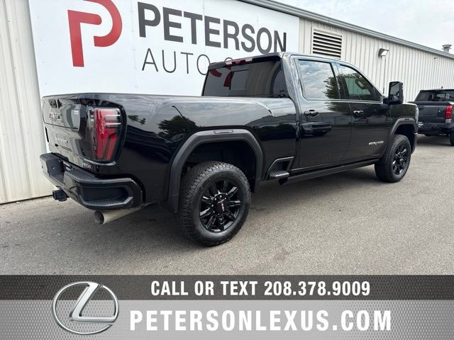 Used 2025 GMC Sierra 3500 AT4 w/ AT4 Premium Plus Package AWD/4WD image 4