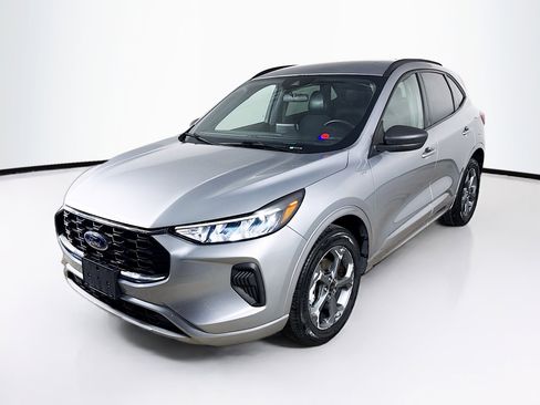 Used 2023 Ford Escape ST-Line AWD/4WD image 4