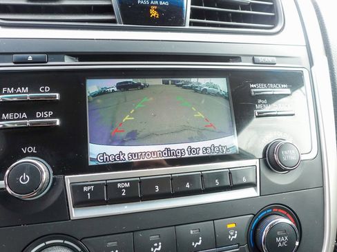 Used 2017 Nissan Altima 2.5 S w/ Power Driver Seat Package image 18