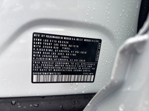 New 2026 Volkswagen Tiguan SE R-Line image 17