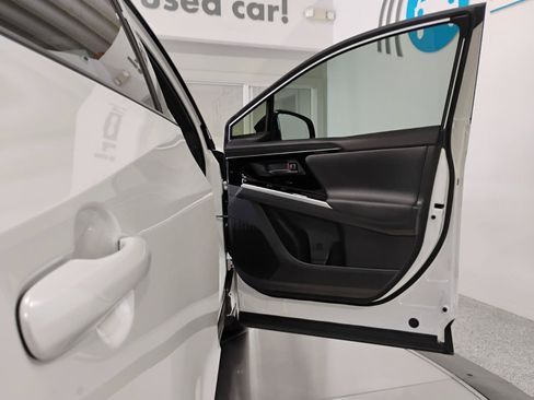 Used 2024 Toyota bZ4X FWD image 90