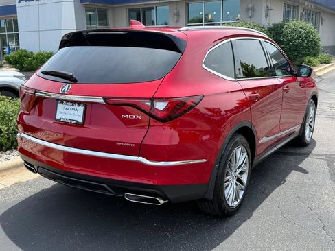 Used 2022 Acura MDX SH-AWD w/ Advance Package image 3