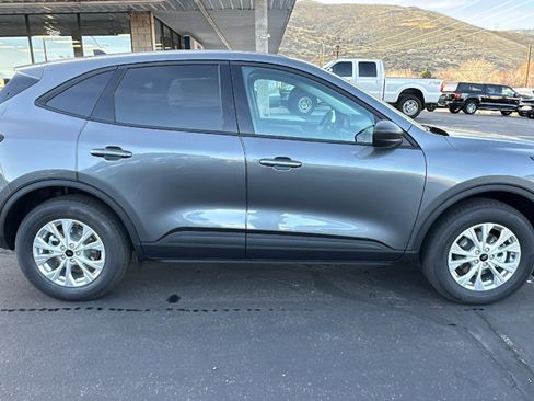 New 2026 Ford Escape Active w/ Cold Weather Package AWD/4WD image 2