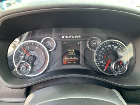 Used 2024 RAM 3500 Big Horn image 15