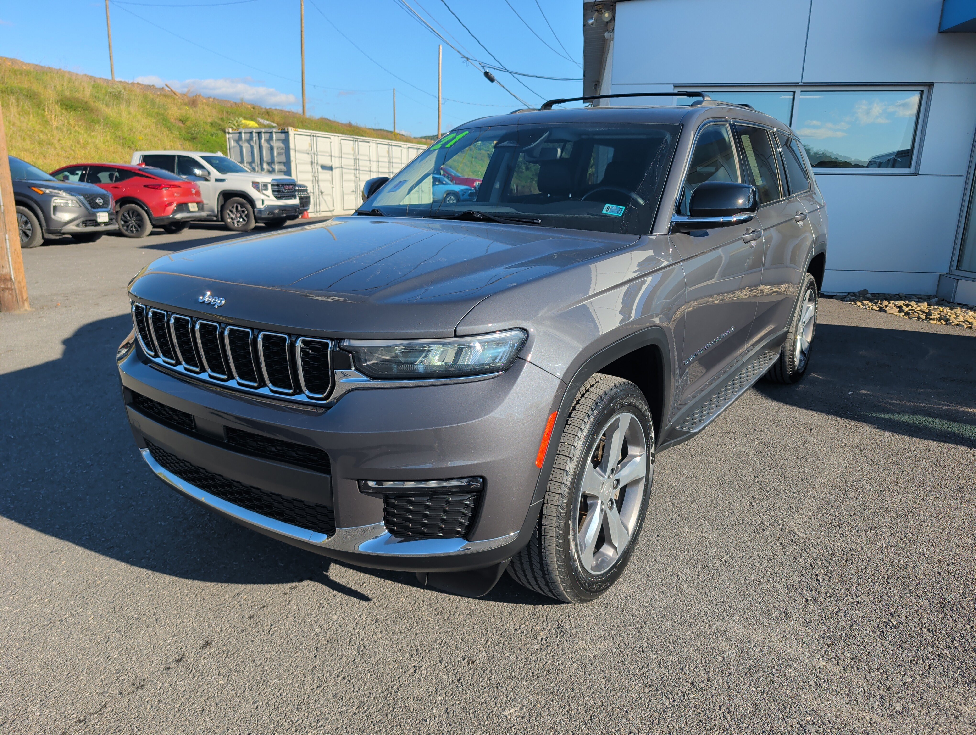 Used 2021 Jeep Grand Cherokee L Limited AWD/4WD image 7