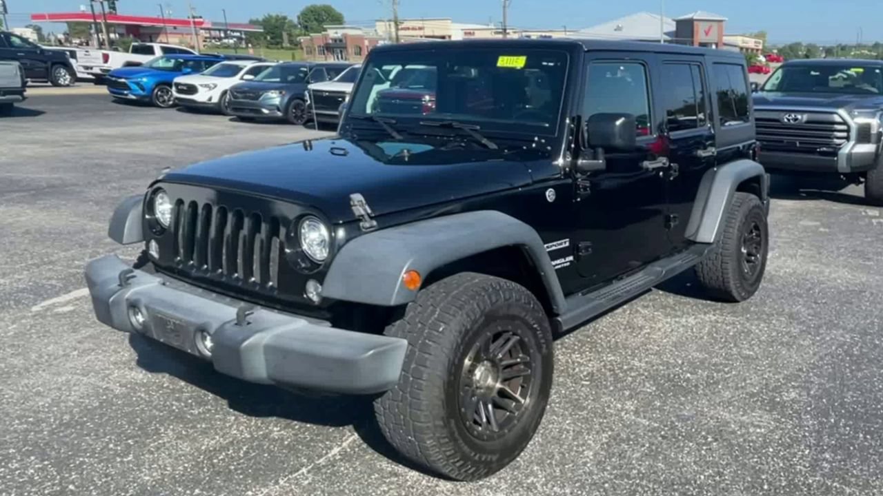 Used 2017 Jeep Wrangler Unlimited Sport w/ Quick Order Package 23S AWD/4WD image 5