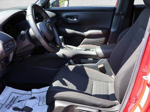 Used 2024 Honda HR-V Sport image 11