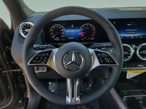 Certified 2026 Mercedes-Benz GLA 250 image 18