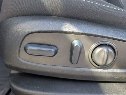 Used 2024 Chevrolet Blazer LT w/ Convenience Package image 16