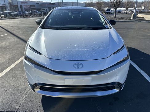 New 2026 Toyota Prius XSE Premium image 3