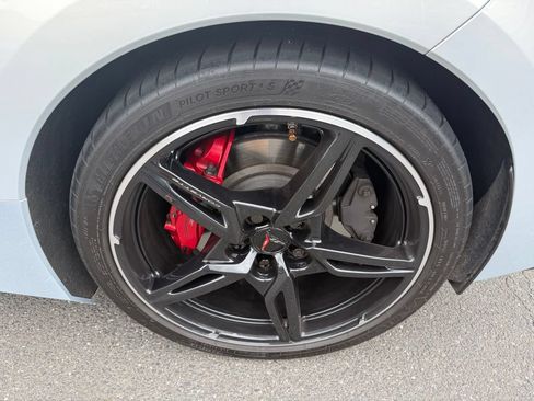 Used 2022 Chevrolet Corvette Stingray Preferred Conv w/ Z51 Performance Package RWD image 12