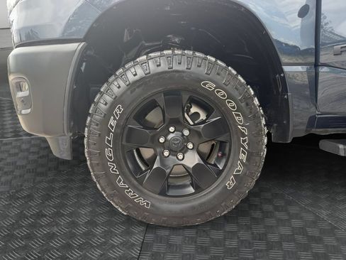 Used 2025 RAM 1500 Warlock AWD/4WD image 19