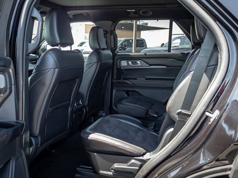 Certified 2025 Ford Explorer ST AWD/4WD image 10