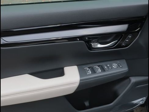 New 2025 Honda CR-V EX-L image 9