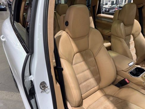 Used 2013 Porsche Cayenne GTS image 67