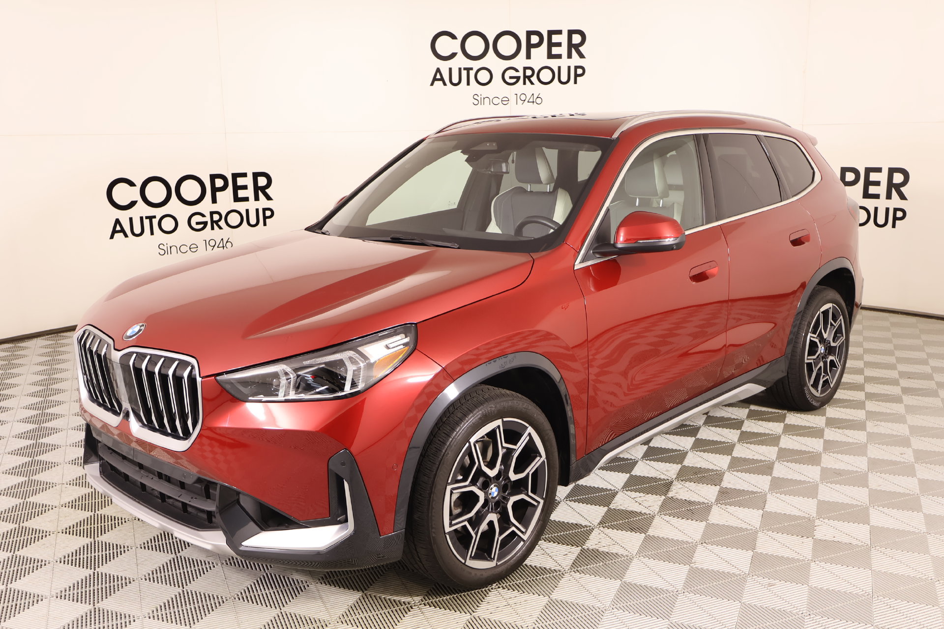 Used 2026 BMW X1 xDrive28i AWD/4WD image 10