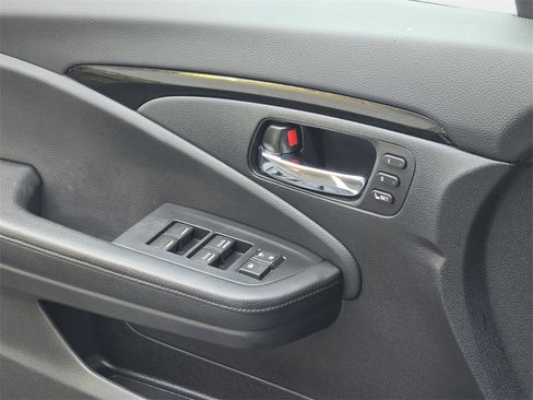 Used 2020 Honda Pilot Touring image 33