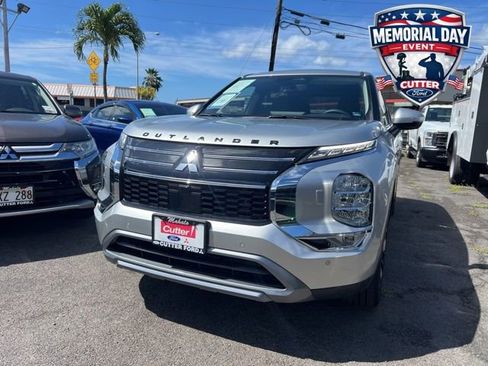 Used 2025 Mitsubishi Outlander SE AWD/4WD image 1