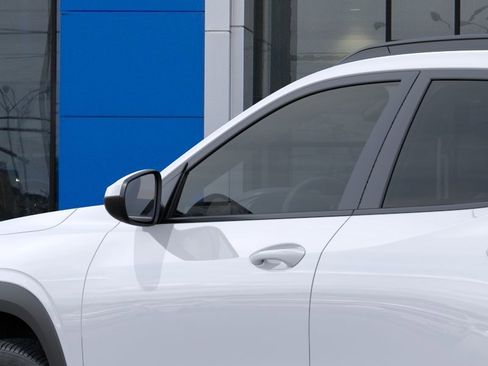 New 2026 Chevrolet Trax LT FWD image 12