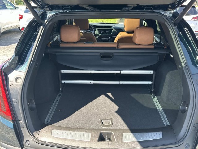 Used 2025 Cadillac XT5 Premium Luxury w/ Technology Package FWD image 11