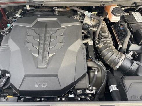 Used 2025 Kia Carnival image 25