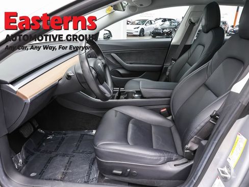 Used 2018 Tesla Model 3 Long Range RWD image 14