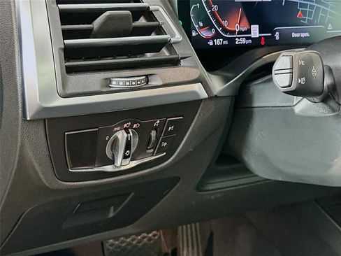 Used 2023 BMW X4 xDrive30i w/ Premium Package image 10