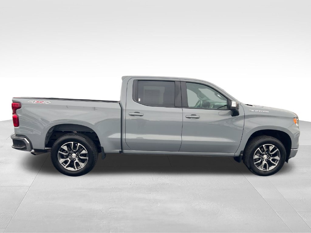 Used 2024 Chevrolet Silverado 1500 LT AWD/4WD image 6