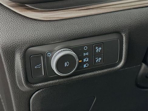 Used 2021 Ford Explorer Limited w/ Equipment Group 301A image 10