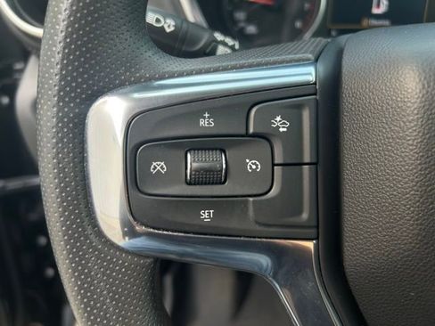 Used 2024 Chevrolet Blazer LT w/ Convenience Package FWD image 19