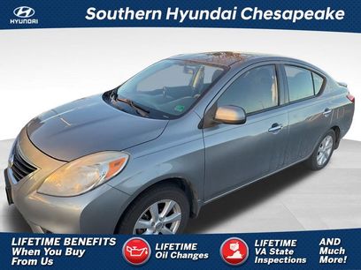 Used 2014 Nissan Versa SV w/ Convenience Package