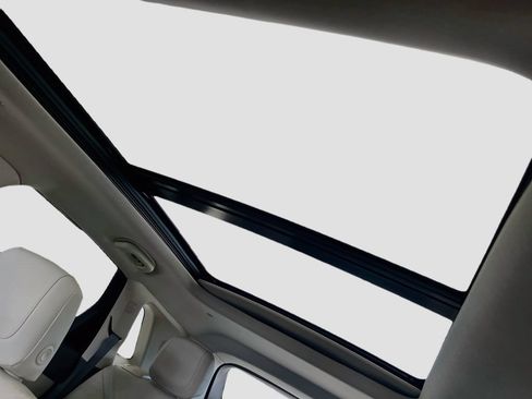 Used 2025 Cadillac XT5 Premium Luxury w/ Technology Package FWD image 23