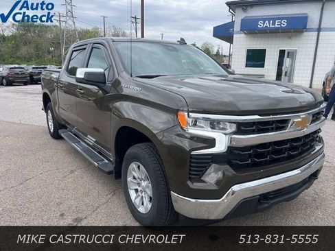 Used 2023 Chevrolet Silverado 1500 LT image 2