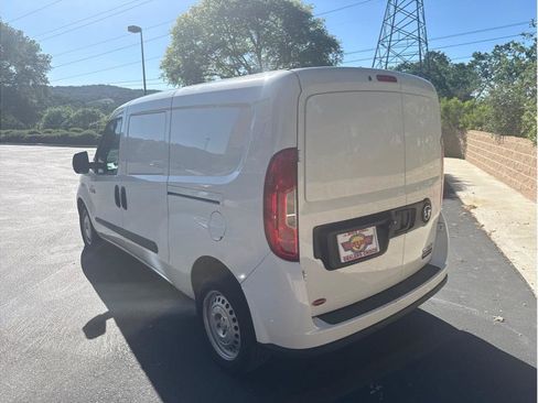 Used 2022 RAM ProMaster City Tradesman FWD image 9
