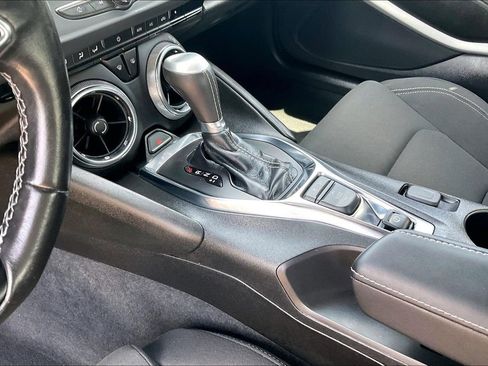 Used 2022 Chevrolet Camaro LT RWD image 16