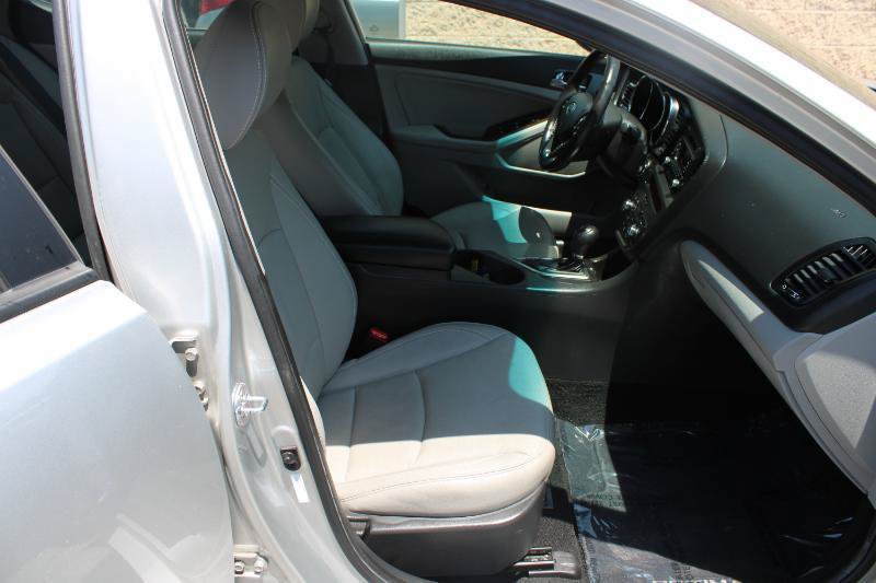 Used 2012 Kia Optima EX FWD image 10