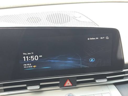 Used 2025 Hyundai Elantra Limited FWD image 26