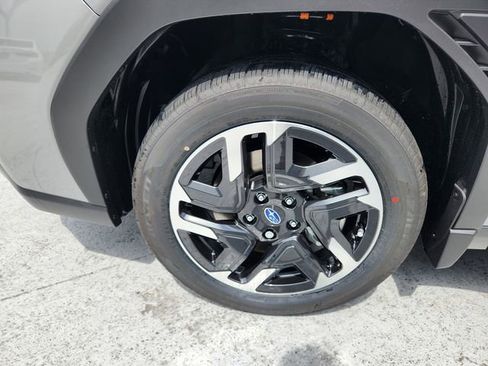 New 2025 Subaru Forester Premium image 9