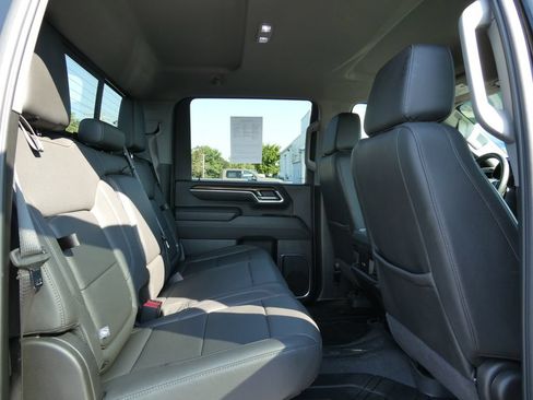 Certified 2024 Chevrolet Silverado 2500 LT w/ Midnight Edition AWD/4WD image 16