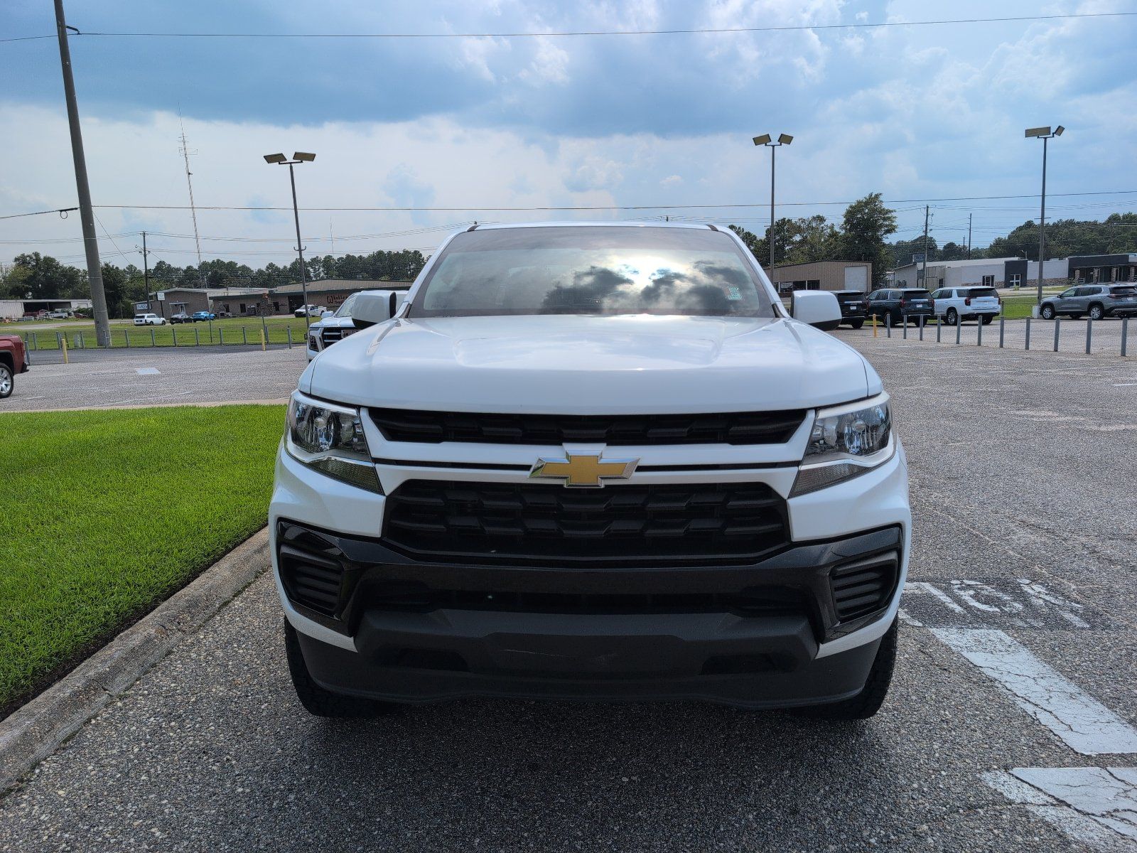 Used 2021 Chevrolet Colorado W/T w/ Custom Special Edition RWD image 1