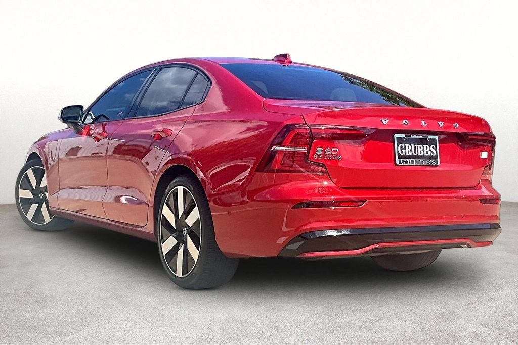 Used 2024 Volvo S60 T8 Ultimate w/ Climate Package AWD/4WD image 16