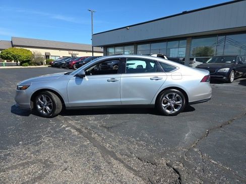 Used 2024 Honda Accord EX image 3