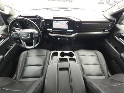 Used 2022 GMC Sierra 1500 SLT AWD/4WD image 37