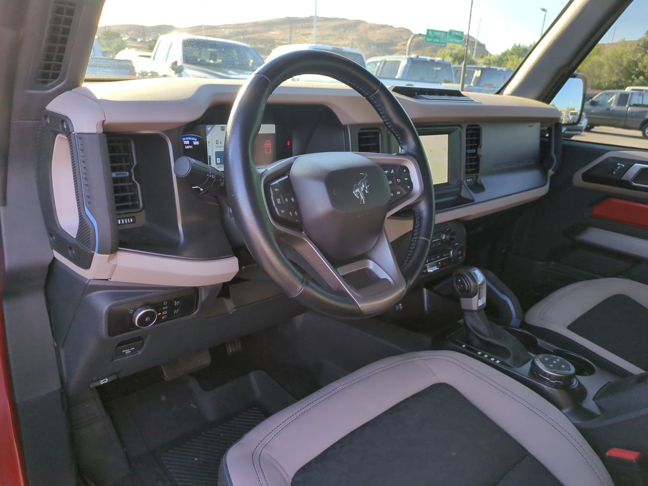 Used 2023 Ford Bronco Wildtrak AWD/4WD image 13