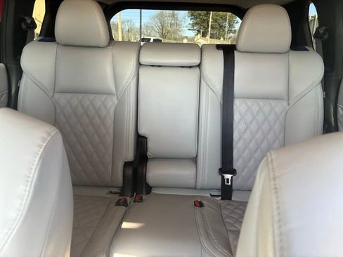 Used 2022 Mitsubishi Outlander SEL image 17