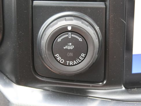 New 2026 Ford F350 Platinum w/ Tremor Off-Road Package AWD/4WD image 36