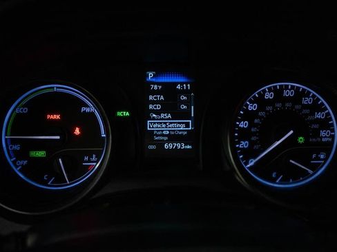 Used 2024 Toyota Camry SE w/ Convenience Package FWD image 17