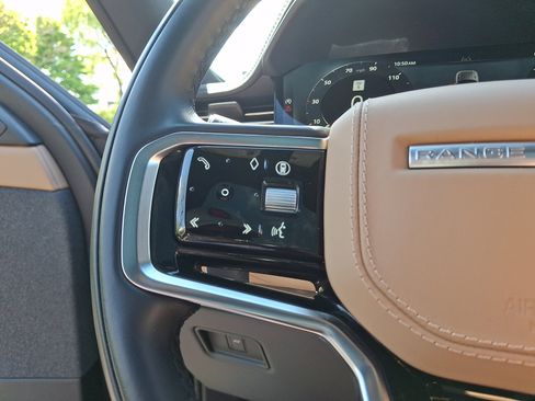 Used 2024 Land Rover Range Rover Sport SE AWD/4WD image 20